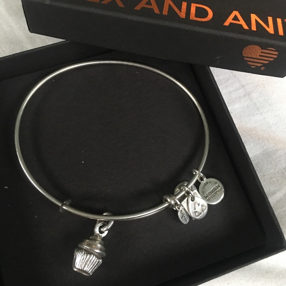Alex and Ani Cupcake RS